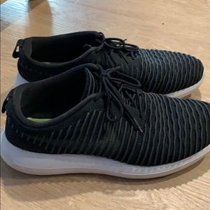 Nike 2017 Roshe Flyknit Black Sneaker (Men) 11 US